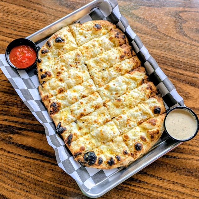 Cheesy Garlic Dunkers.