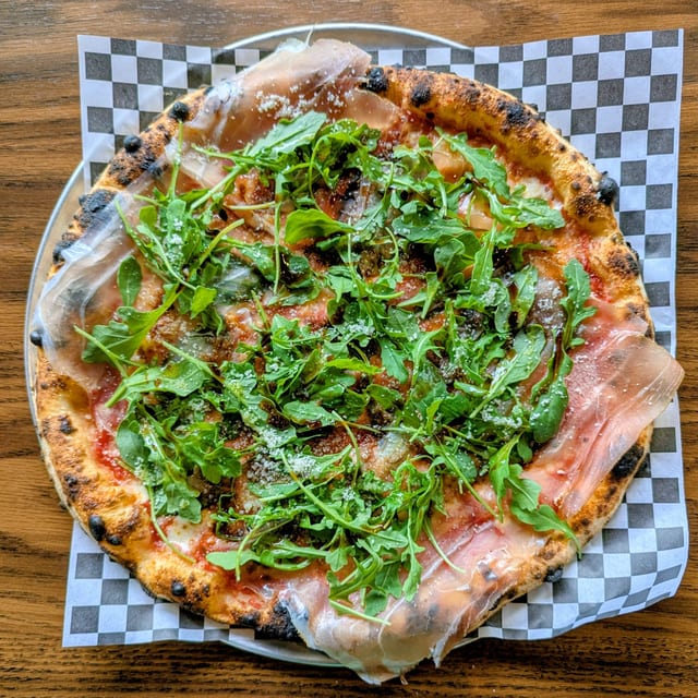 Pseudo Crudo.